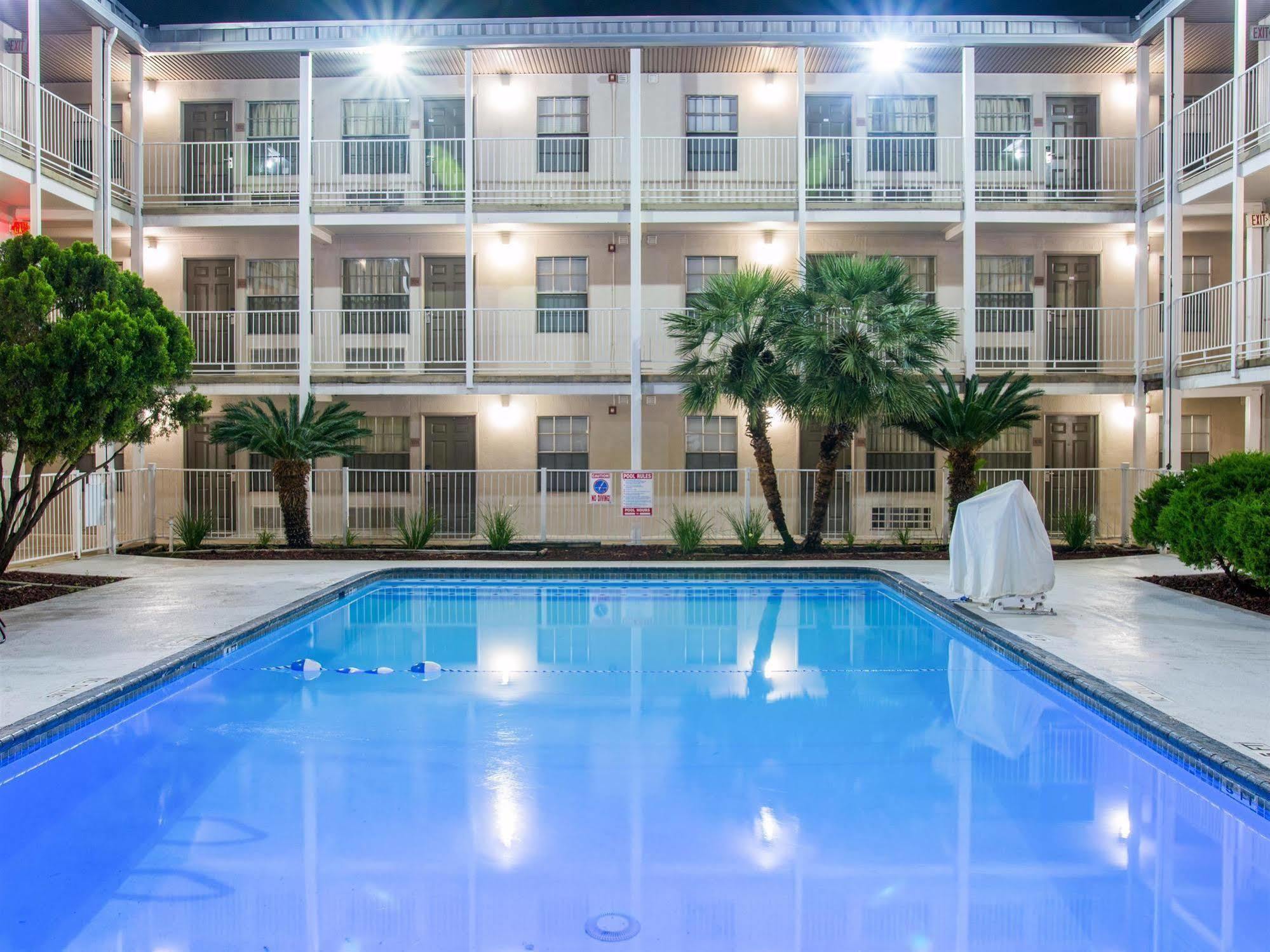 Studio 6-San Antonio, Tx - Lackland Afb Ngoại thất bức ảnh